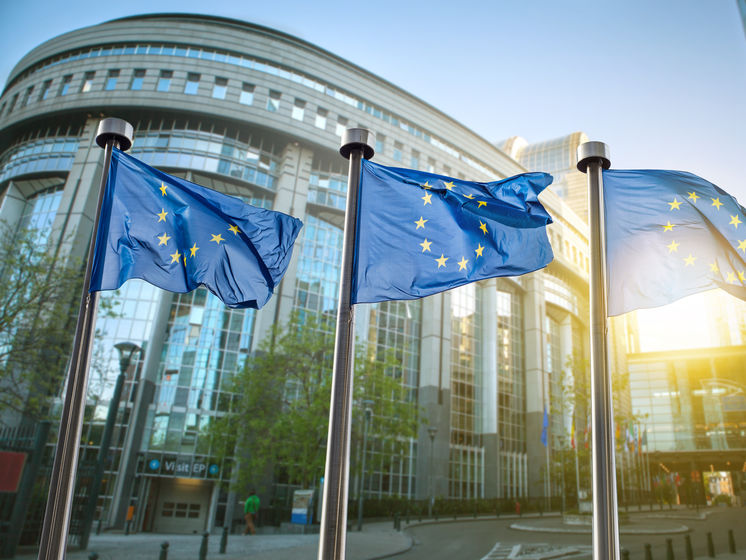У ЄС вважають рішення КСУ підставою для тимчасового зупинення безвізу – посол