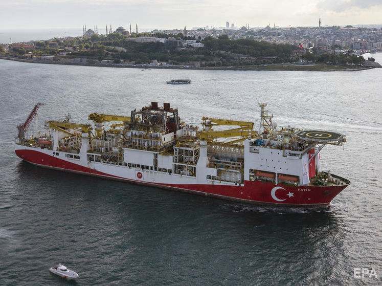 Турецьке судно "Фатіх" прибуло на розвідку газового родовища в Чорному морі