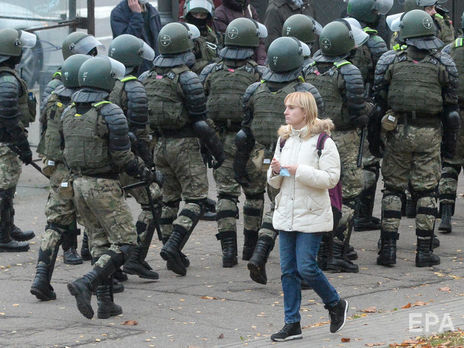 Білоруські силовики готуються до Маршу народовладдя. У Мінську вимикають інтернет і звозять у центр спецтехніку