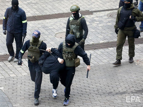 Правозащитники сообщили о более 400 задержанных по всей Беларуси