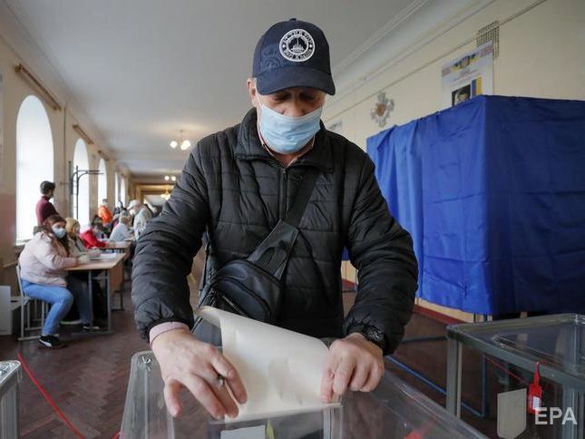 "Карантин вихідного дня" в Україні може знизити явку у другому турі місцевих виборів – Комітет виборців