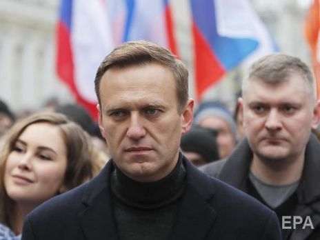 Лавров заявил, что Навального могли отравить в Германии или по пути туда