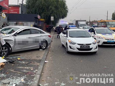 Суд обрав запобіжний захід для таксиста, який збив людей на зупинці у Києві