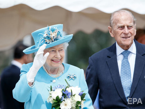 73 роки у шлюбі. Букінгемський палац оприлюднив нове фото Єлизавети II із чоловіком