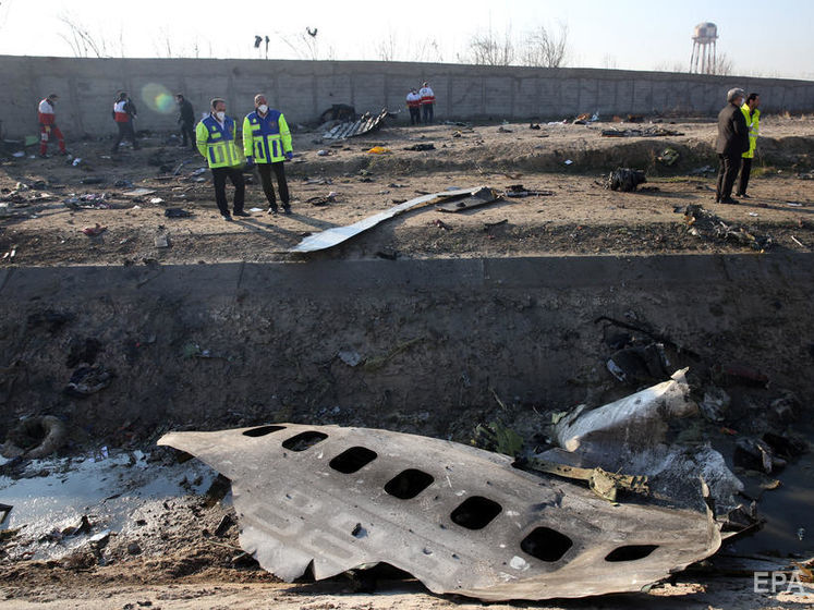 Влада Ірану заявила, що виплатить компенсації родичам загиблих у збитому літаку МАУ