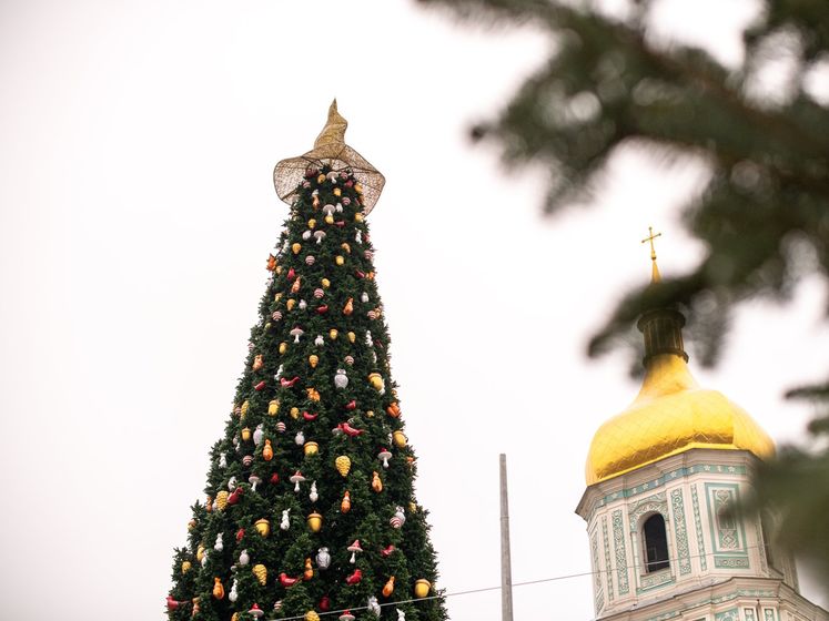 У ПЦУ заявили, що концепція оформлення ялинки на Софійській площі не має жодного стосунку до Різдва