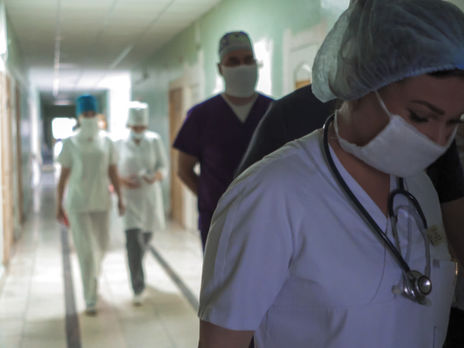 Українські медики повідомляли про свої зарплати по 6 8 тис. грн


