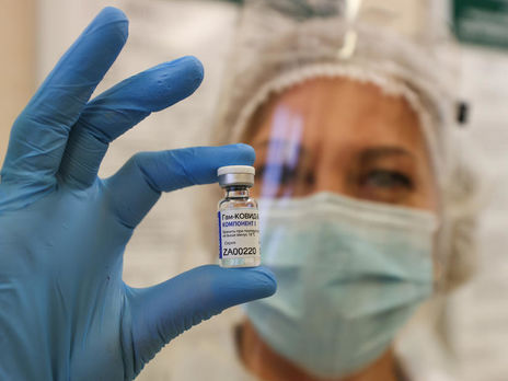 Про реєстрацію "першої у світі вакцини" проти коронавірусної інфекції "Супутник V" Путін заявив у серпні 2020 року