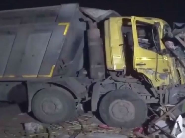 В Индии грузовик наехал на спящих людей, погибло по меньшей мере 15 человек