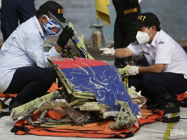 Крушение самолета в Индонезии. Названы предварительные причины авиакатастрофы