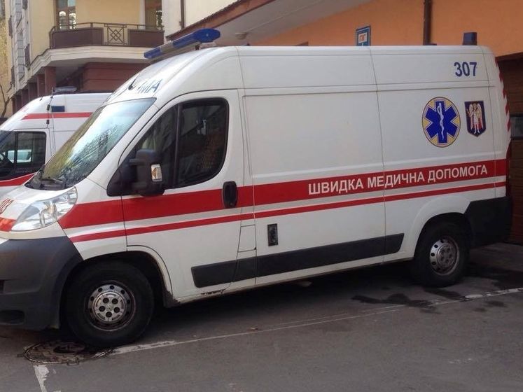 В Киеве в шахту лифта упали двое мужчин, один из них скончался – полиция