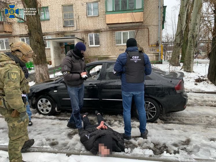 СБУ затримала у Дніпрі банду вимагачів, які діяли в чотирьох областях України