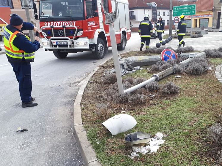 В Угорщині з гонитвою затримали українця, який зніс вантажівкою бетонний стовп – ЗМІ