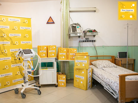 Фонд Рината Ахметова уже год помогает Украине бороться с эпидемией COVID-19