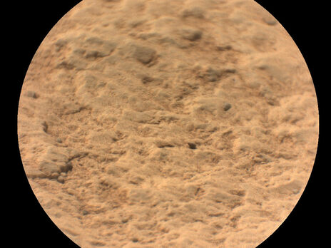 Збільшене зображення каменю з поверхні Марса, зафіксоване за допомогою SuperCam