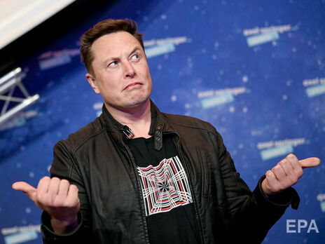 Акционер Tesla подал в суд на Маска за 
