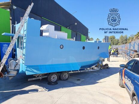 Поліція виявила човен у Малазі