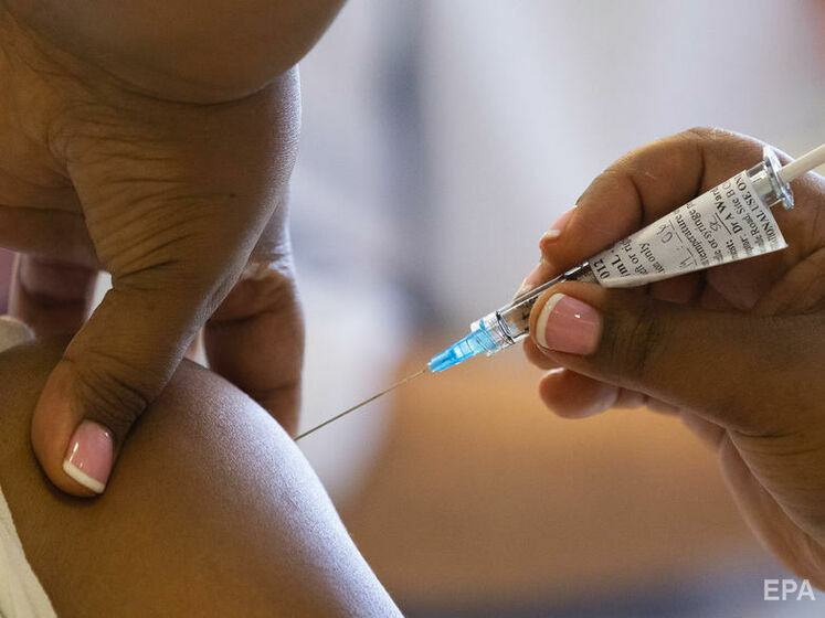 Влада ПАР продала свій запас вакцини від AstraZeneca