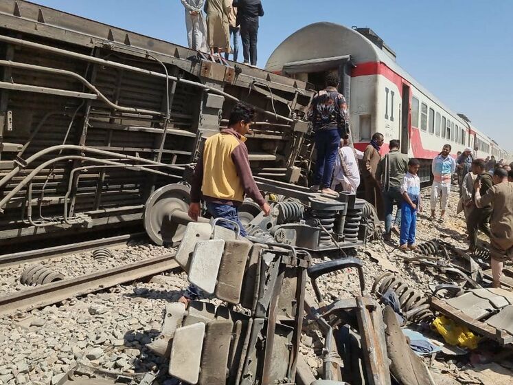 У Єгипті зіткнулися два пасажирські потяги, загинули понад 30 осіб