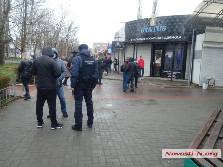 У Миколаєві Нацгвардія заблокувала ринок, на якому відмовилися дотримуватися карантину