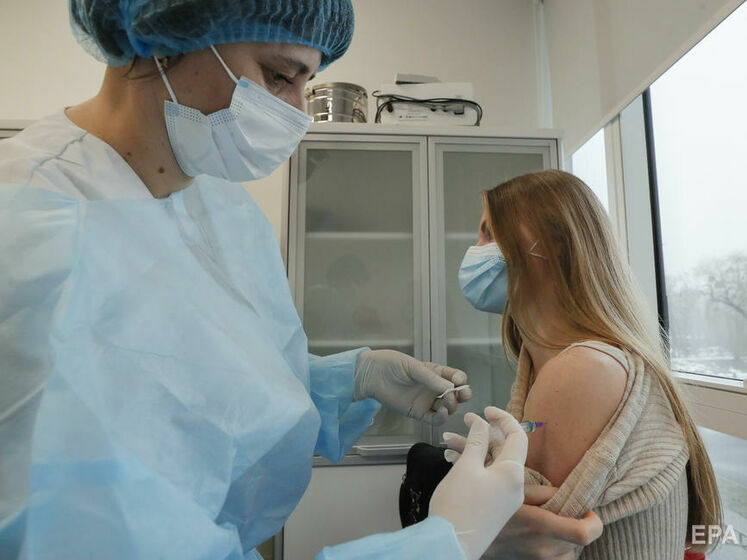 За сутки в Украине сделали менее 2 тыс. прививок от коронавируса