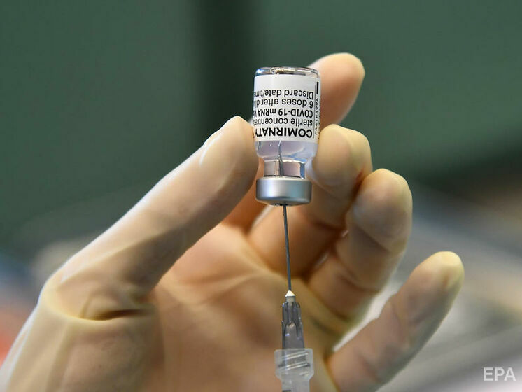 Pfizer хоче вакцинувати своїм препаратом підлітків