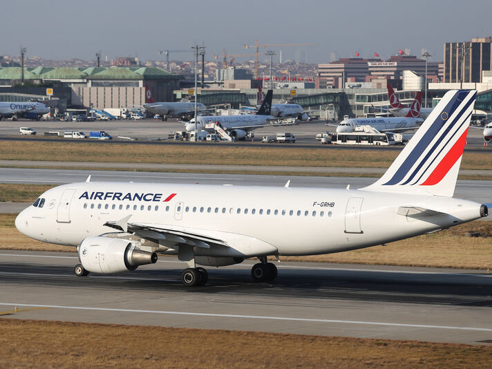 У Франції можуть заборонити авіаперельоти на невеликі відстані