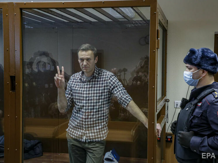 ФСВП назвала задовільним стан здоров'я Навального, його дружина каже, що це не так