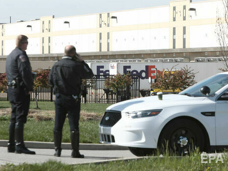 В США мужчина открыл стрельбу в здании компании FedEx. Погибло восемь человек