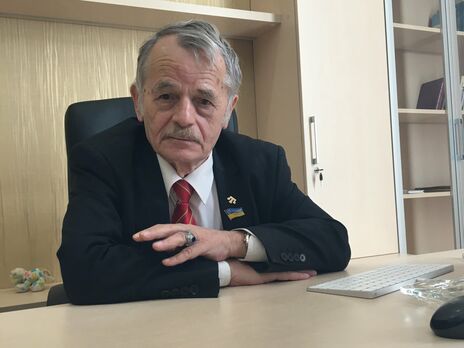 Джемилев заявил, что Ермак рекомендовал ему ради крымских татар выйти из фракции 