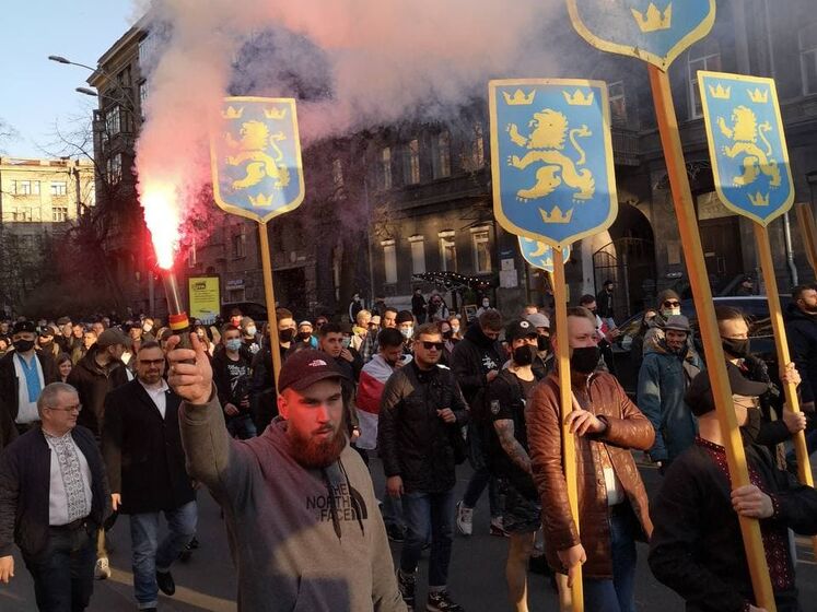 В Киеве прошел марш в честь создания дивизии "Галичина"