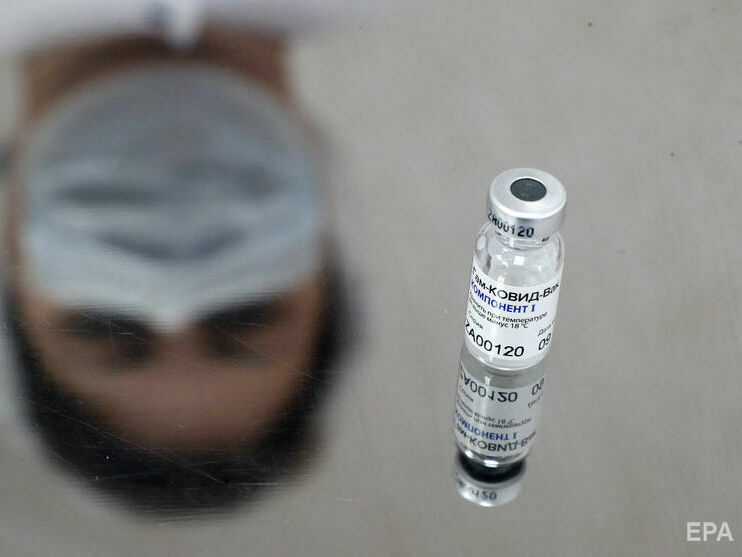 У складі російської вакцини "Супутник V" знайшли активний аденовірус. Бразилія заборонила її імпорт