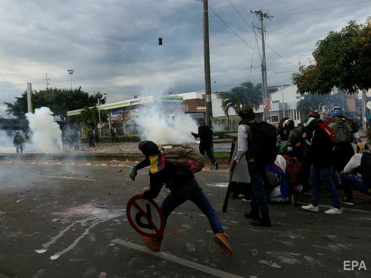 У Колумбії на протестах проти податкової реформи загинуло майже 20 осіб