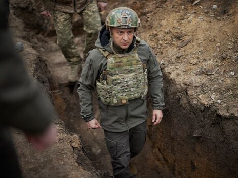 Зеленський регулярно приїжджає в зону проведення операції Об'єднаних сил