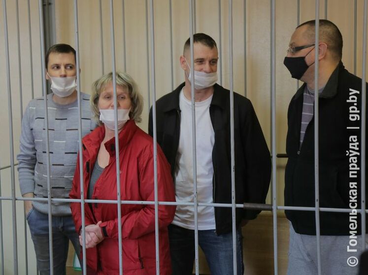 У Білорусі суд ухвалив вирок довіреній особі і трьом членам ініціативної групи Тихановської