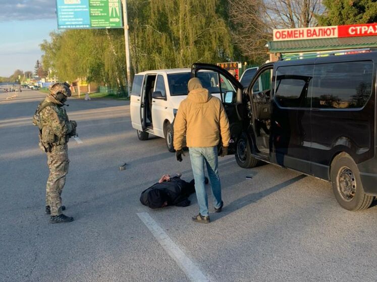 СБУ блокувала канал нелегальних перевезень з ОРДЛО, організатори якого платили "податки" бойовикам