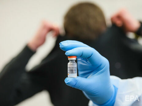В Україні обидві дози вакцини проти коронавірусу ввели 17 тис. осіб