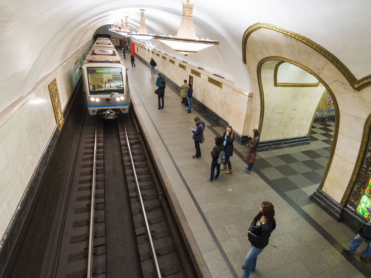 "Не поважають владу". Московське метро звільнило десятки співробітників через підтримку Навального