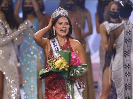 Меза стала третьою представницею Мексики, яка здобула перемогу на конкурсі "Міс Всесвіт"