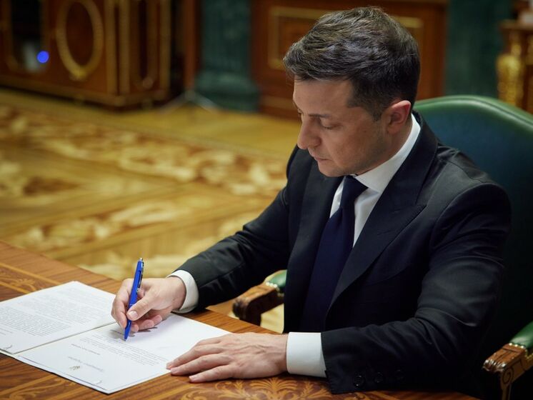 Зеленский внес в Верховную Раду как неотложный законопроект "О коренных народах Украины"
