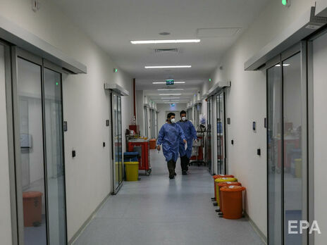 ДТП з українцями в Туреччині: лікарі рятують постраждалу, водієві заборонили покидати країну – посольство