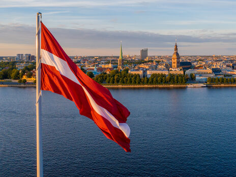 Посольство Латвії в Мінську припиняє роботу