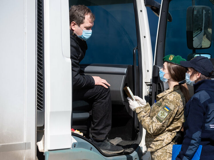 В посольстве Украины рассказали, как украинцам, которые оказались в Беларуси, вернуться домой