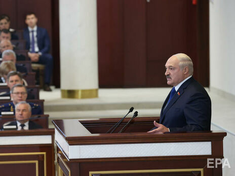 Лукашенко назвав фейком інформацію про те, що в літаку з Протасевичем могли летіти агенти КДБ