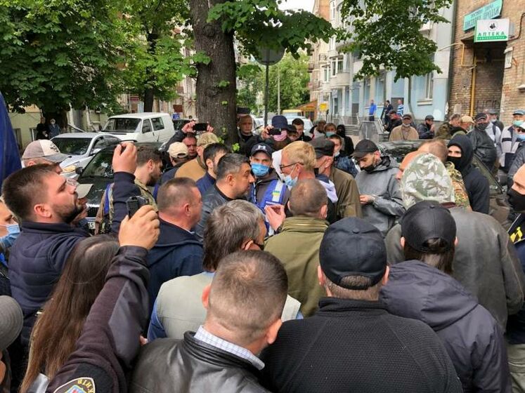 Активісти вимагають від "Свободи" виключити з партії Мірошниченка