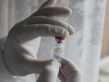 Вакцинация против коронавируса в Украине стартовала 24 февраля