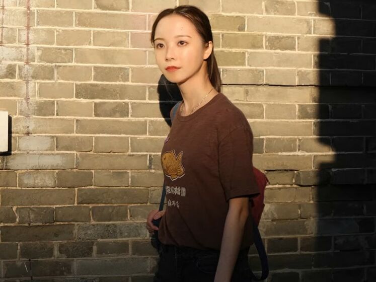 У Китаї віртуальна дівчина вступила до університету