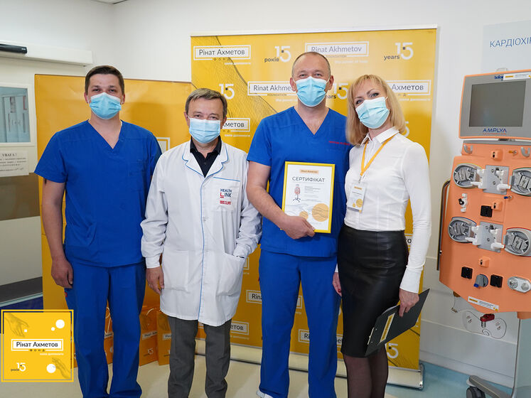 Александровская больница в Киеве получила современное оборудование от Фонда Рината Ахметова