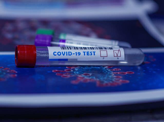 В Украине может быть еще одна волна COVID-19, потом пандемия отступит – врач Жиравецкий