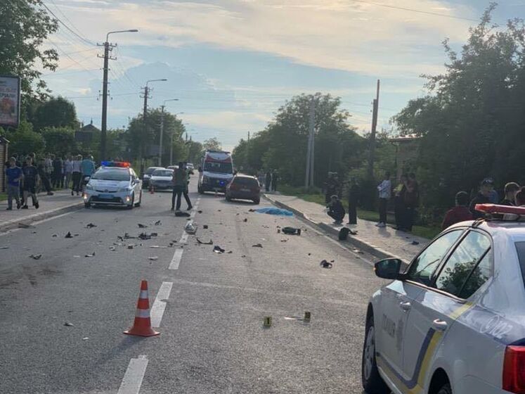 Во Львовской области столкнулись маршрутка, авто и скутер. Погиб 13-летний подросток